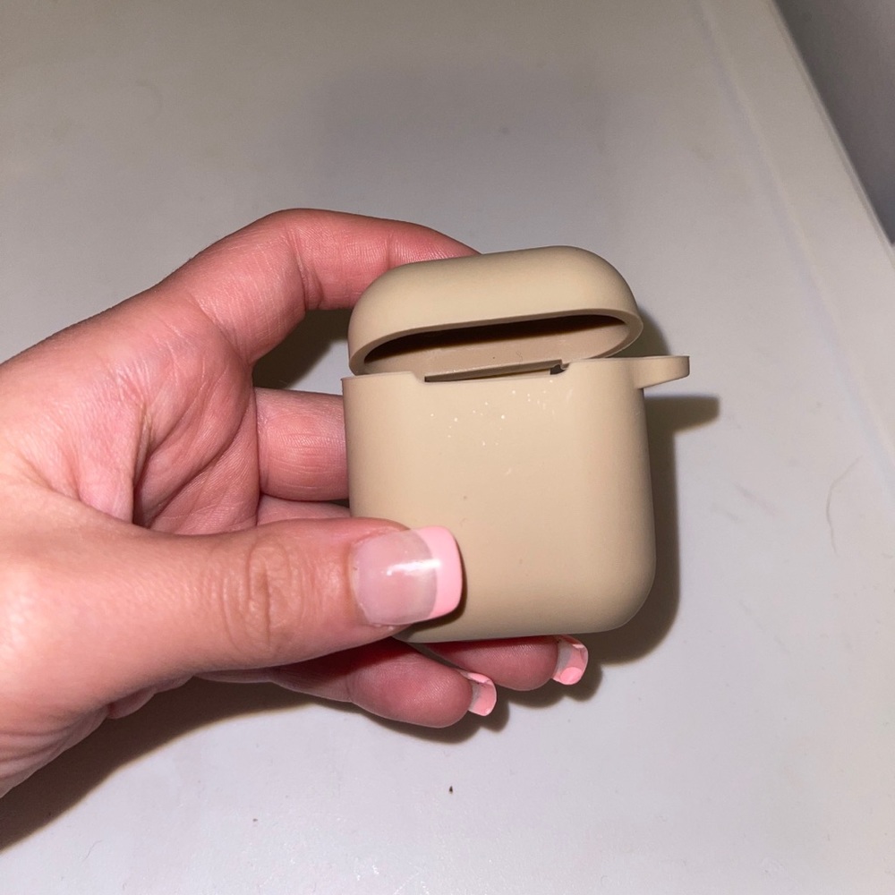 airpod case